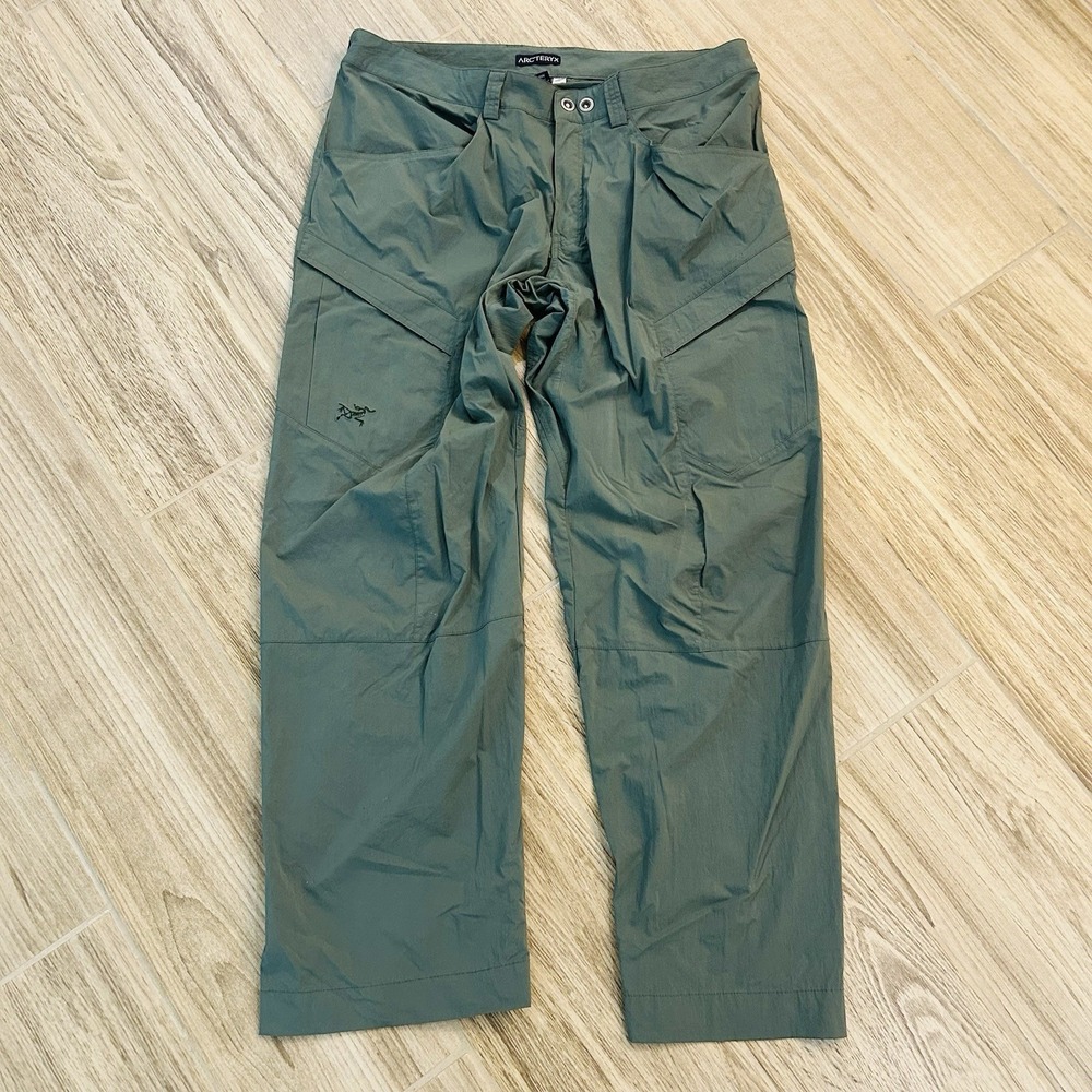 Arcteryx Rampart Hiking Pants Mens 38x32 Olive Green Cargo Gorpcore Trekking